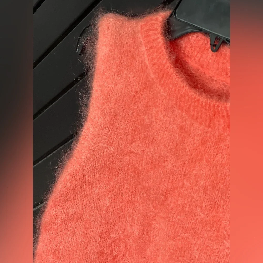 None brushed wool